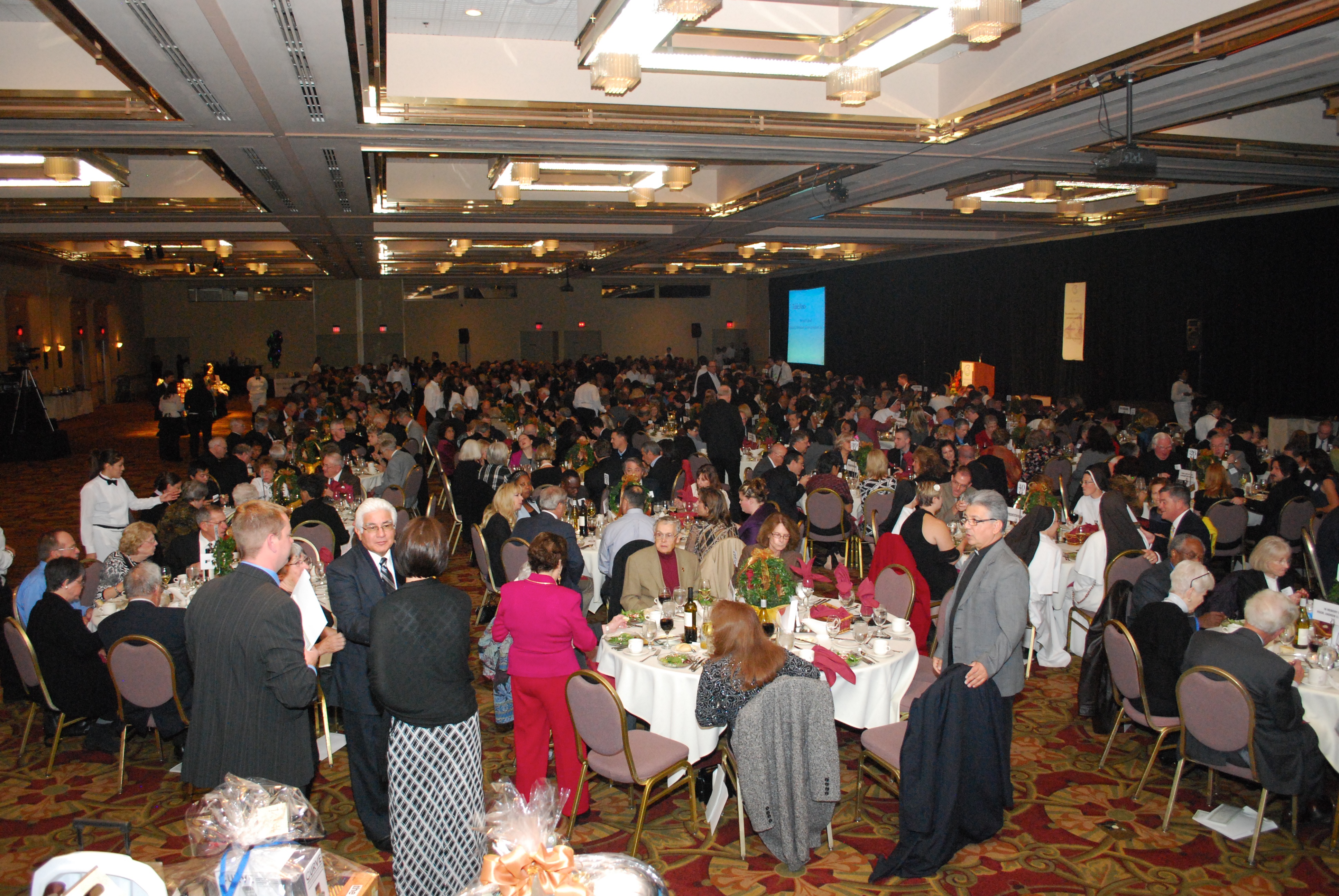 Sacramento Life Center Salute to Life Dinner and Auction